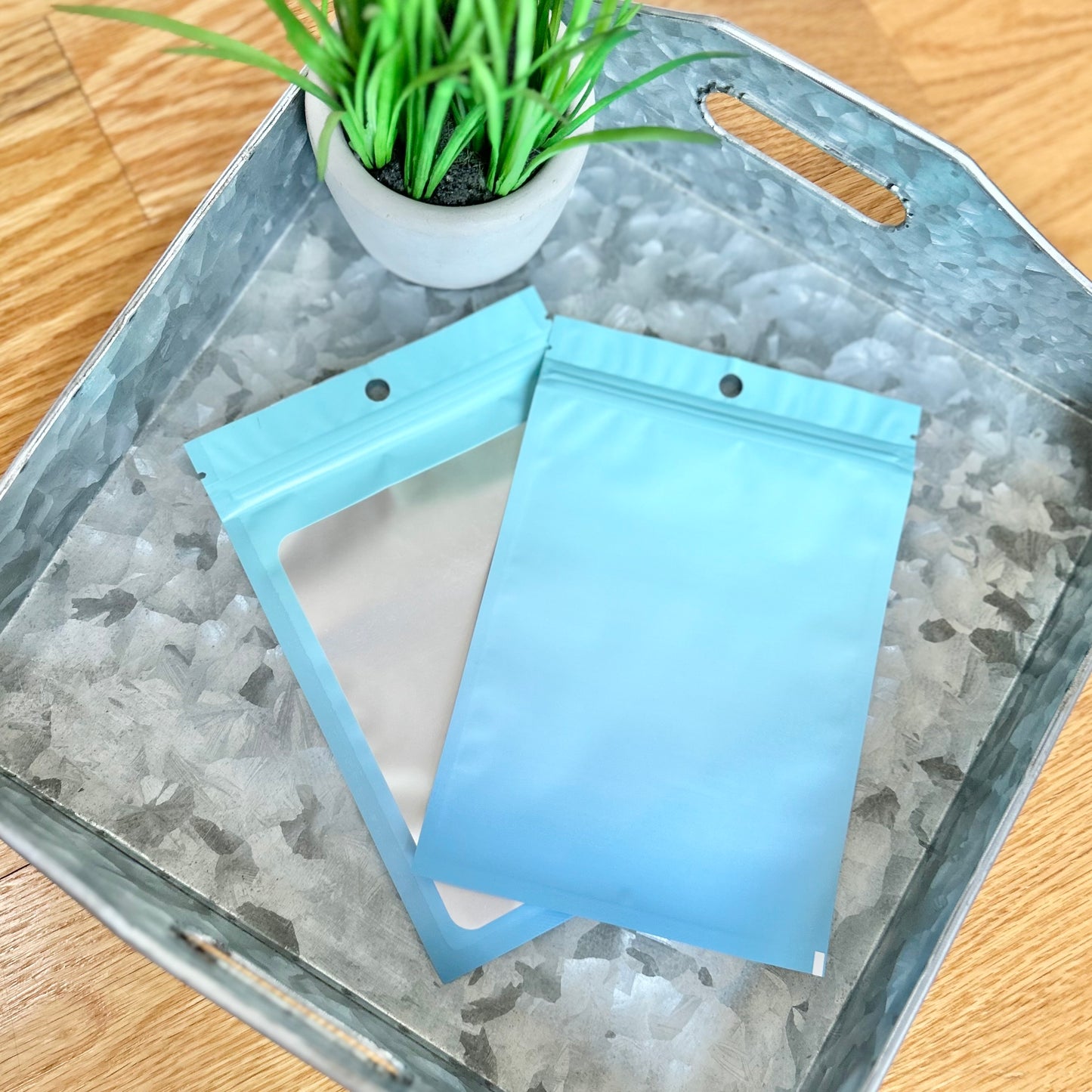 Wristlet Ombré Display Bags